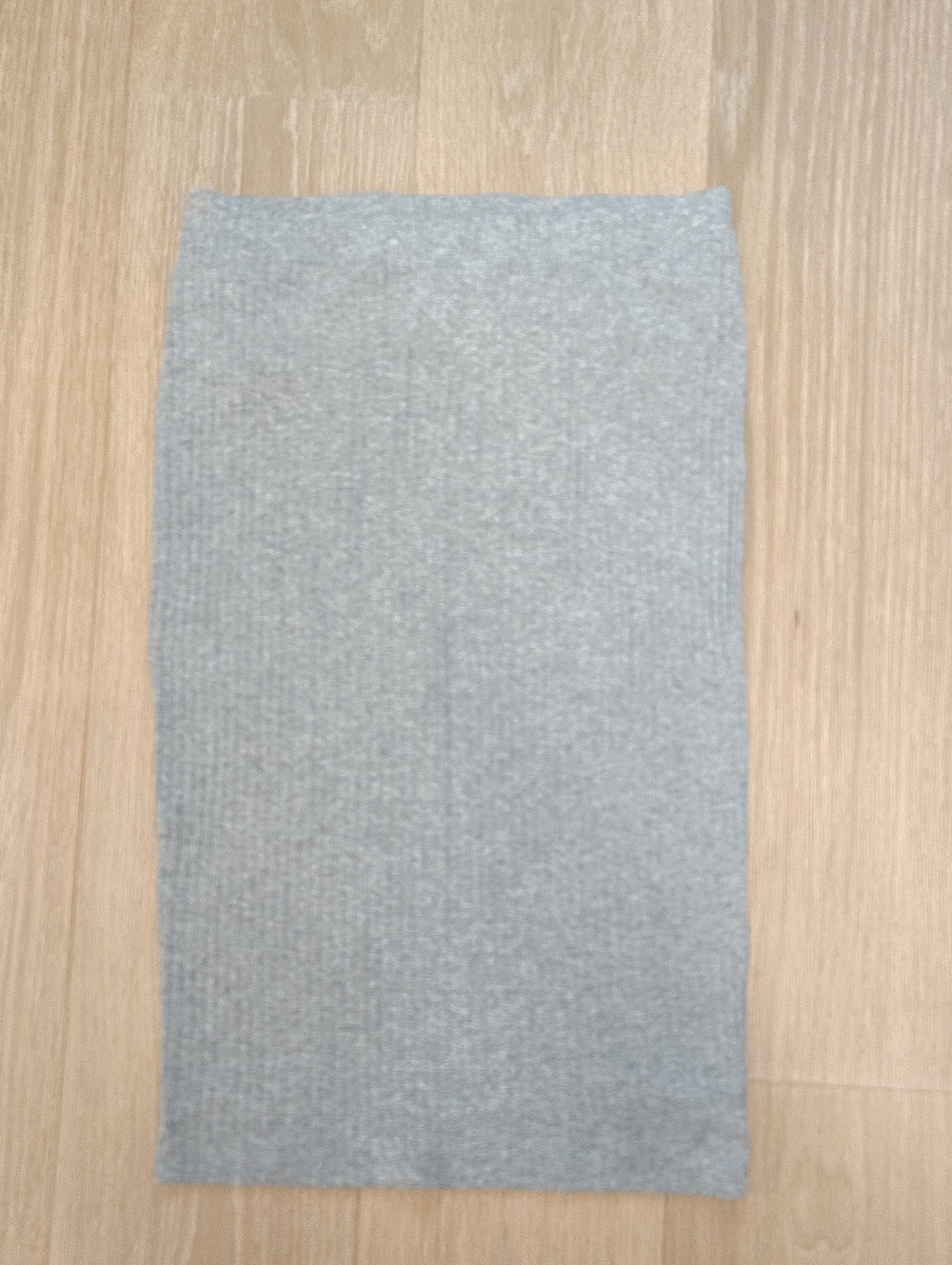 H&M Light Gray Ribbed Pencil Skirt